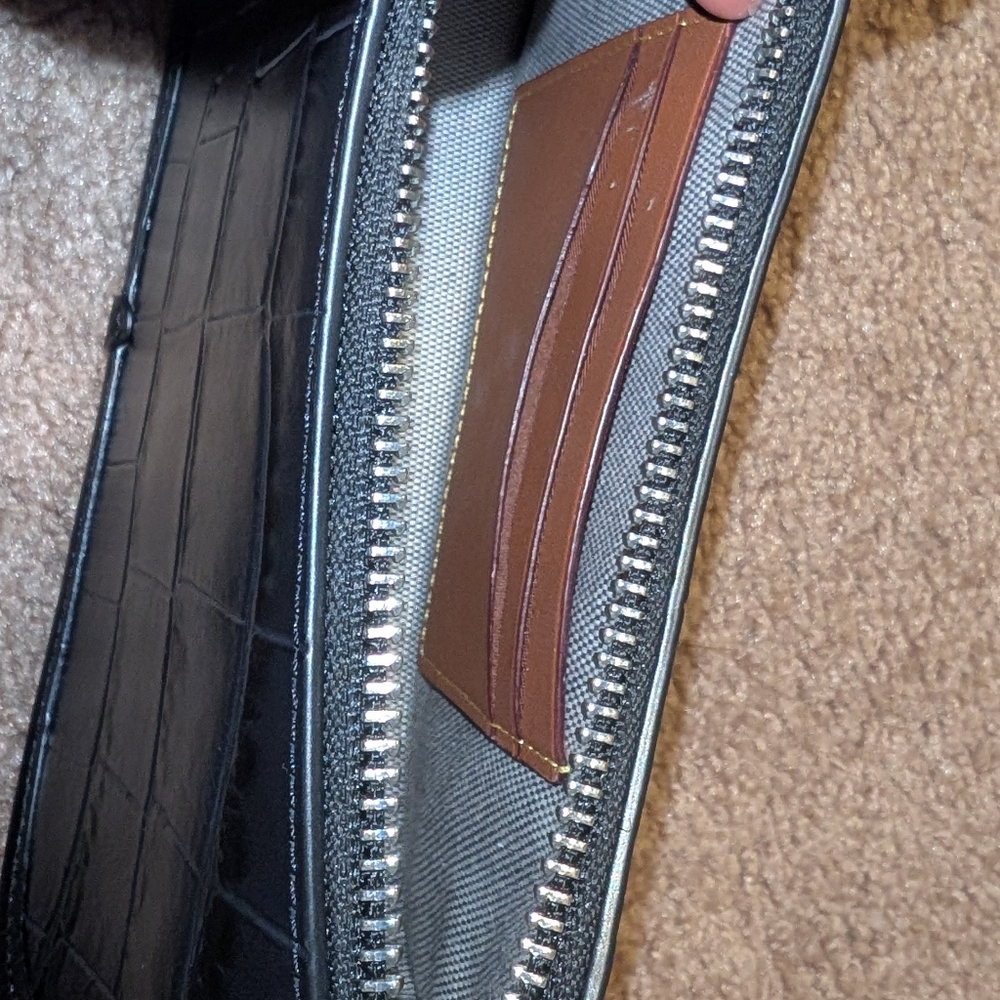 Black Croc-Embossed Coach Swinger 20 Shoulder Bag - Picture 7 of 11